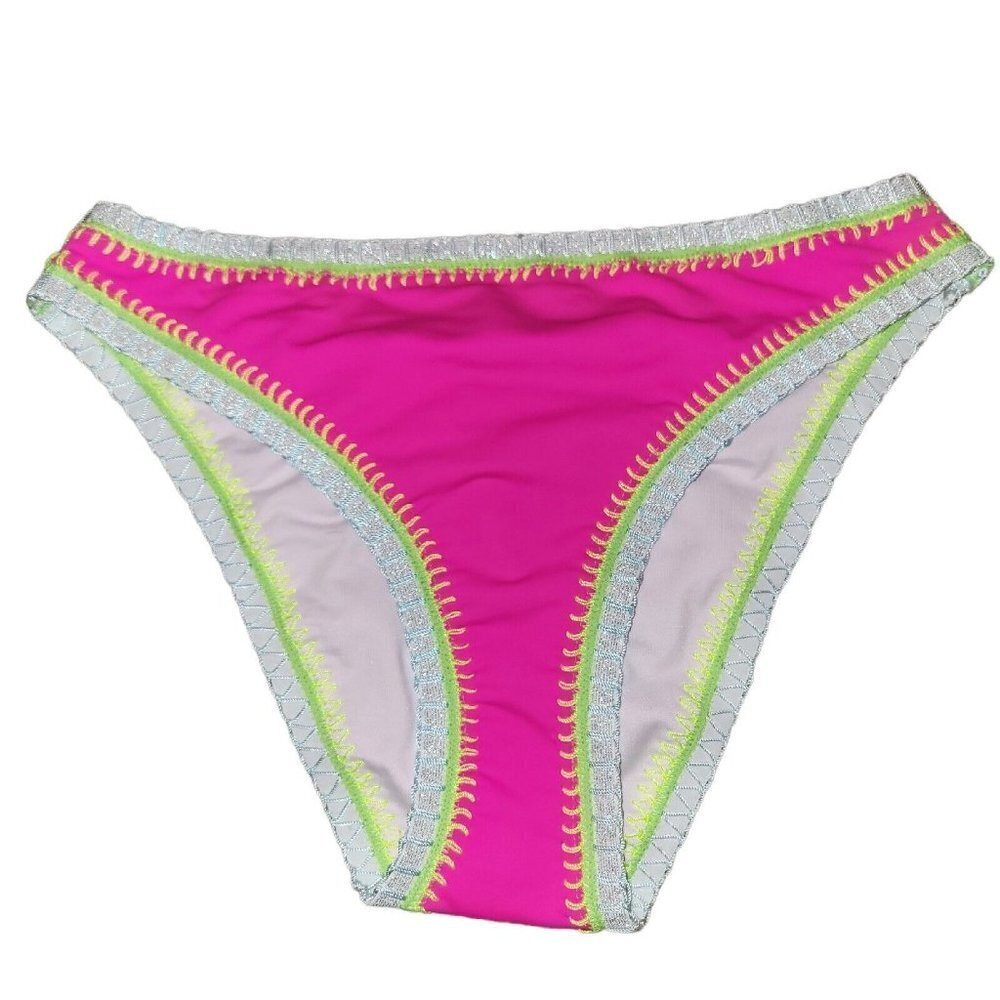 PLATINUM Stitched Scoop Bikini Bottoms.  Size Medium.  NWT $88
